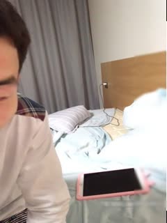 样子猥琐的排骨瘦男东江大酒店约明星颜值的京都外围女激情啪啪多体位无套抽插完美露脸超漂亮高清完整版1 样子猥琐的排骨瘦男东江大酒店约明星颜值的京都外围女激情啪啪多体位无套抽插完美露脸超漂亮高清完整版1