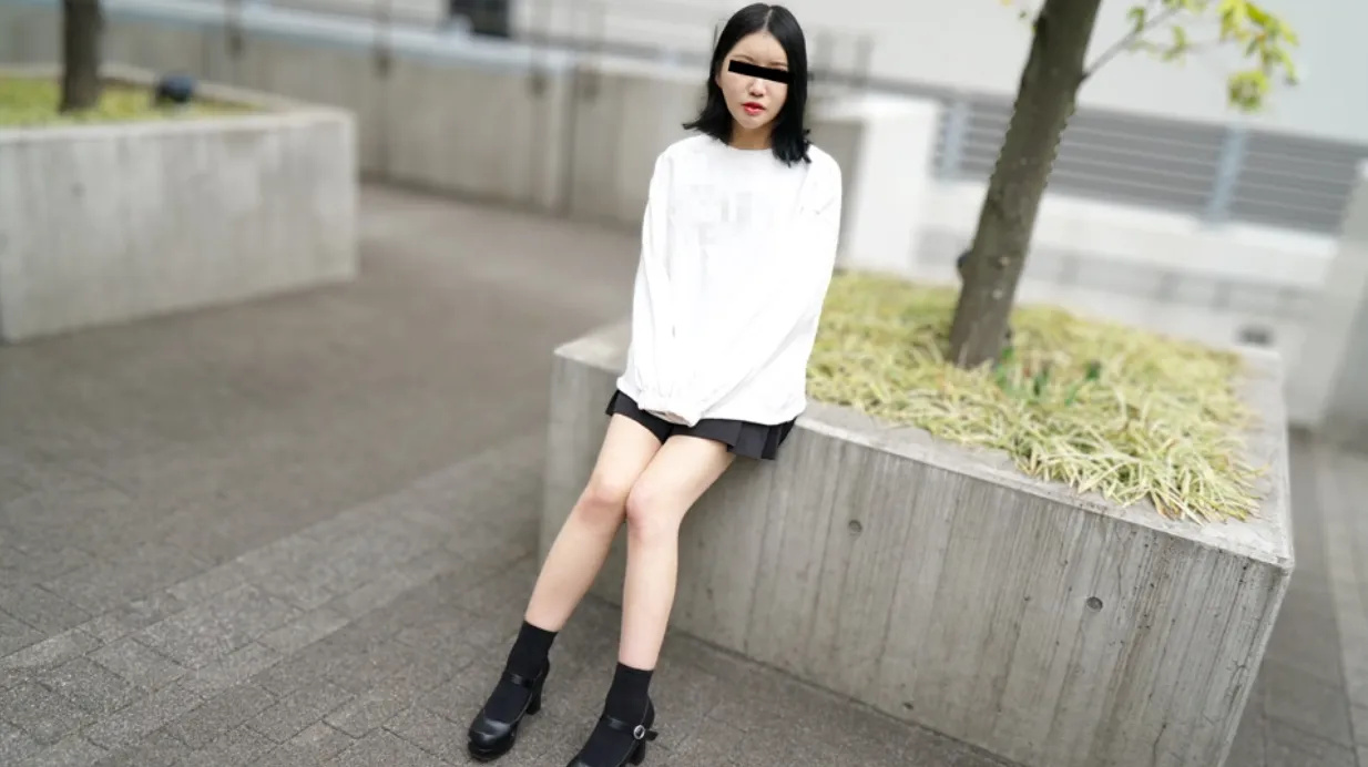 【无码】性欲难耐的厕所偷情！欲女铃宫光野战实录 10musume-020923-01