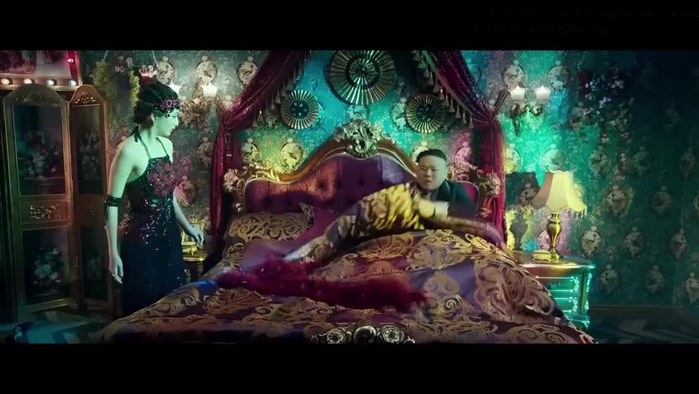 AI换脸佟丽娅下海卖身！舞女为救父张开双腿，用嫩穴换取父亲救命钱！