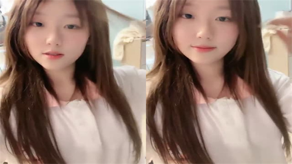 巨乳嫩妹浪叫连连，掰开湿穴自慰抠弄，近拍挑逗互动