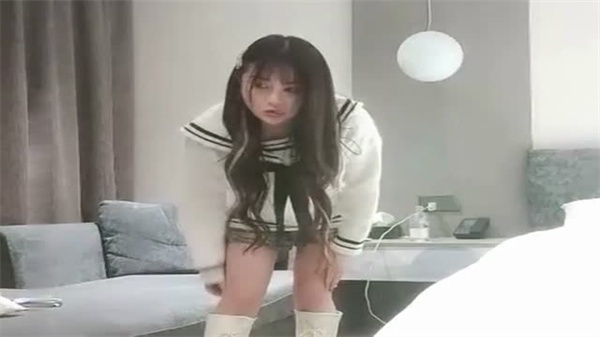 利哥探花 极品学生妹掰开大腿狂操 各种骚姿势内射实录